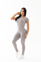 Enterizo largo manga corta color gris con escote en espalda y push up