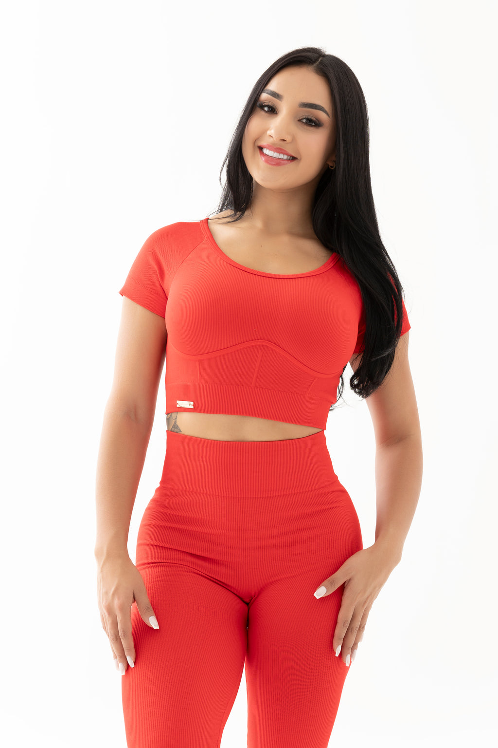 Conjunto rojo con leggings Push Up y top manga corta